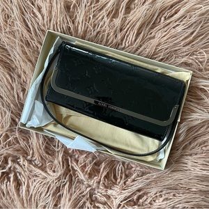 NWT Louis Vuitton Rossmore MM Noir Black Monogram Magnetic Pocketbook - M90069